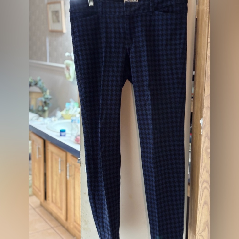 OLD NAVY PIXIE WOMEN’S BLACK & ROYAL BLUE HOUNDSTOOTH STRAIGHT LEG PANTS